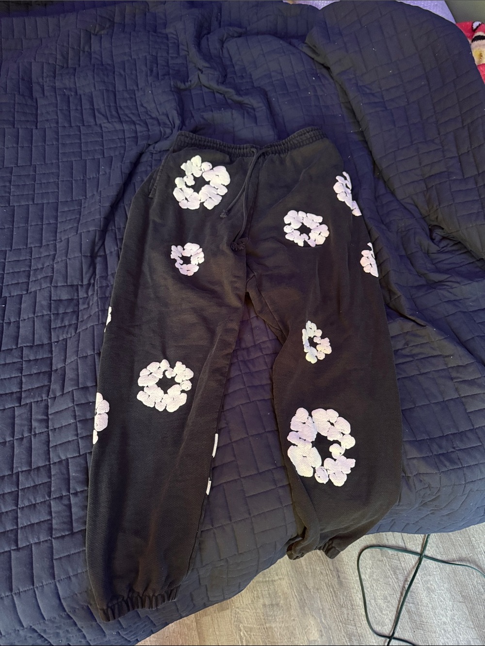Black denim tears sweatpants Large